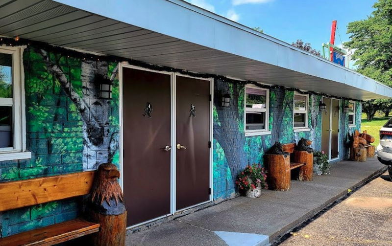 Bigfoot Hideaway Motel & Gift Shop - From Web Listing